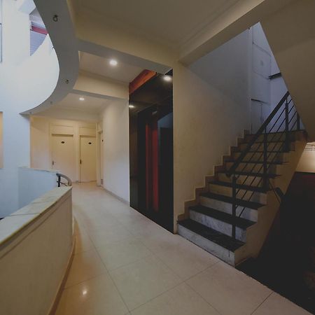 Hotel Oyo C M Regency Dźajpur Zewnętrze zdjęcie
